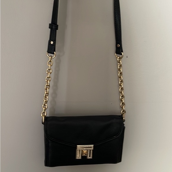 Tommy Hilfiger cross body bag - Picture 3 of 3